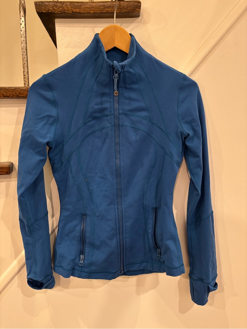 Lululemon Womens Blue Zip-Up Jacket sz 6